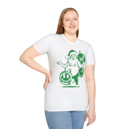 Santa Graffiti Style Ornament T-Shirt – Retro Holiday Graphic Tee